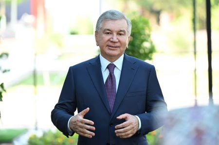 Мирзиёев побывал в Бекабаде: набережная канала «Хос ёз» и махалля Дустлик преображаются