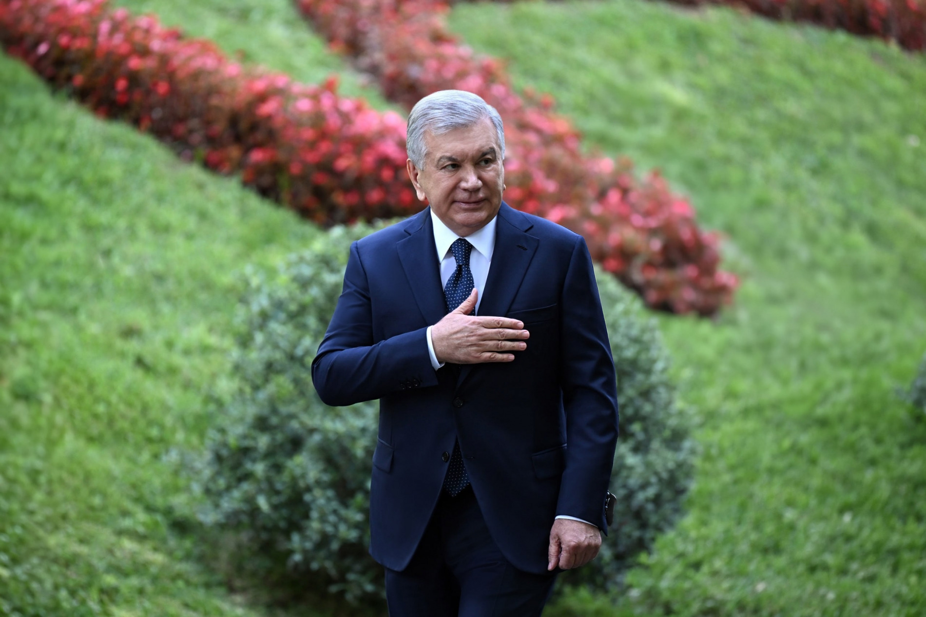 Мирзиёев почтил память жертв репрессий на Аллее «Шахидлар хотираси»