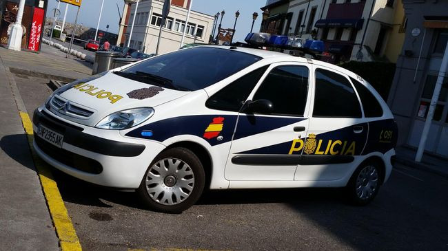 В Испании задержали четверых мигрантов после высадки с лодки