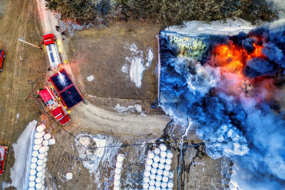 Пожар в ЖК Parkwood: двое электриков получили ожоги при коротком замыкании на трансформаторной подстанции